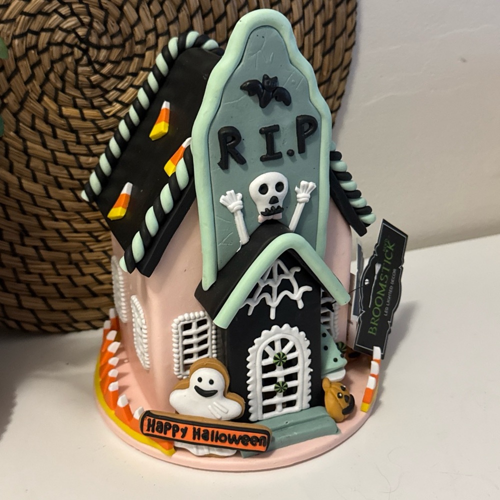 Spooky Halloween Haunted House Decor - Pink and Black